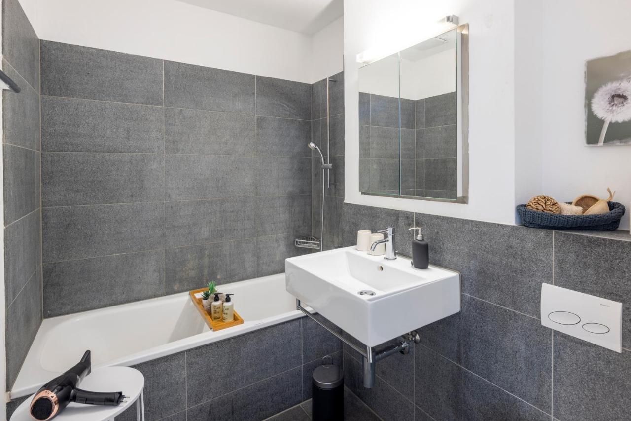 Stayy Green Oasis Near Zurich I Free Parking I Tv Dietikon Zewnętrze zdjęcie